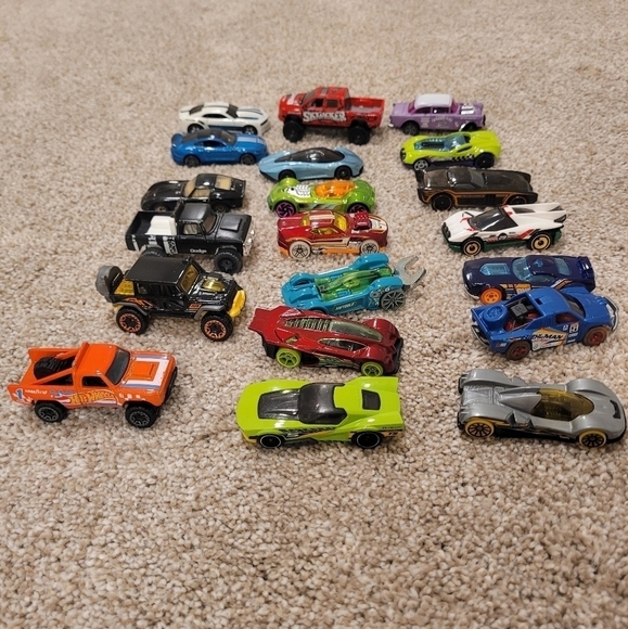 Hotwheel Cars Set of 20 - Picture 3 of 3